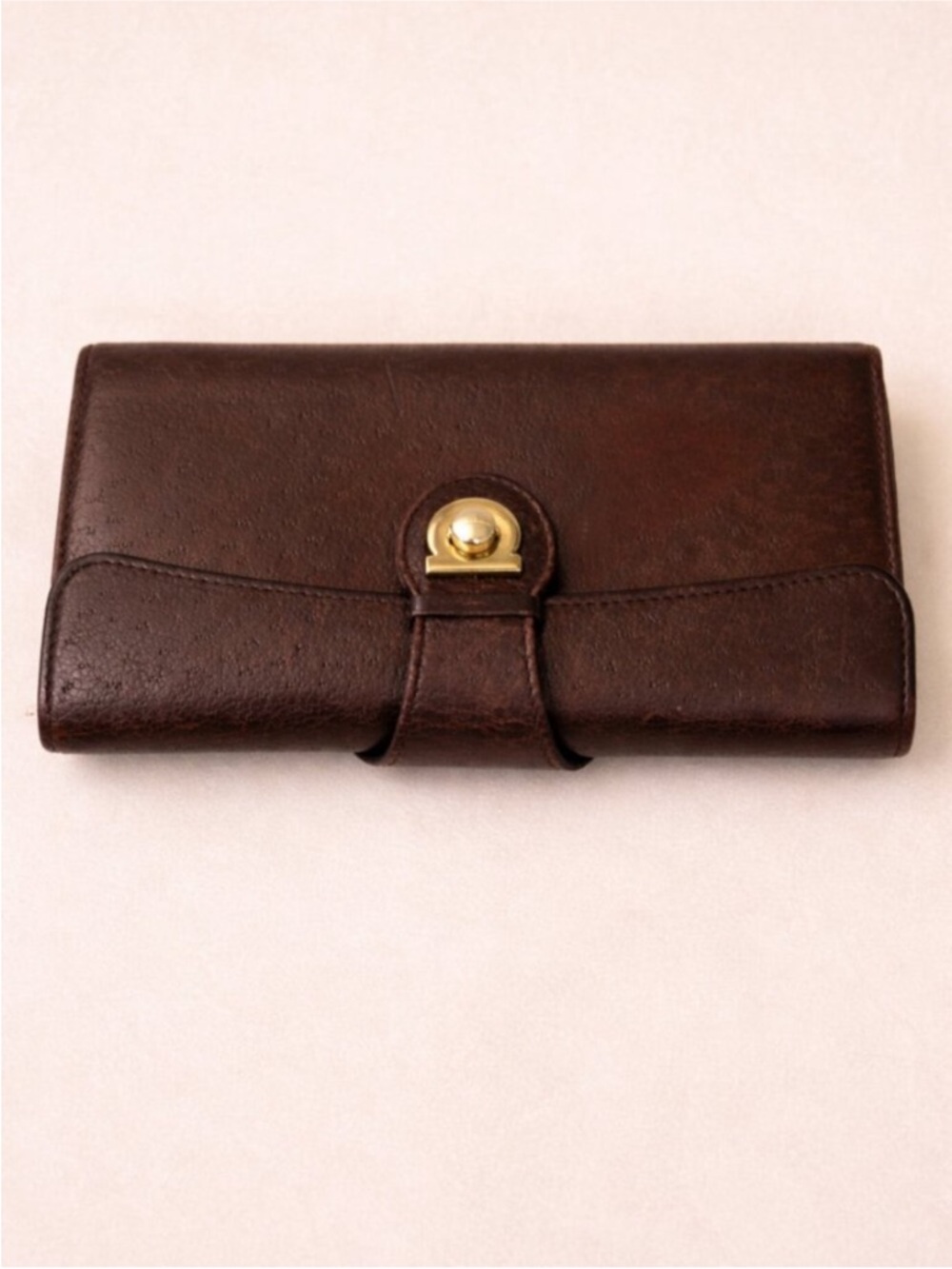 Salvatore Ferragamo Vintage Gancini Brown Leather Long
Bifold Wallet - Picture 9 of 12
